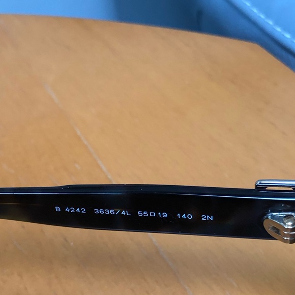 Burberry sunglasses - Picture 4 of 9